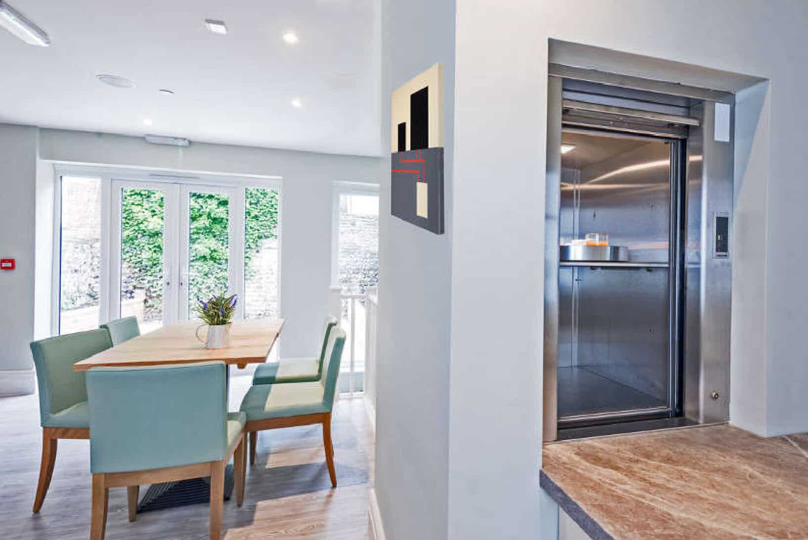 Dumbwaiter - Gambar 2